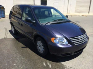 2007 CHRYSLER TOWN & COUNTRY - Image 4