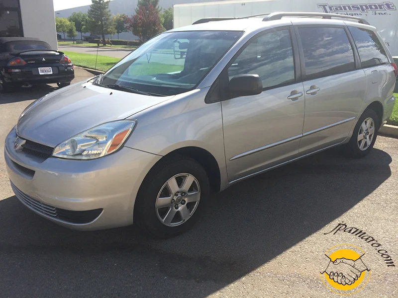 2005 Toyota Sienna LE SPORTSVAN - Image 3